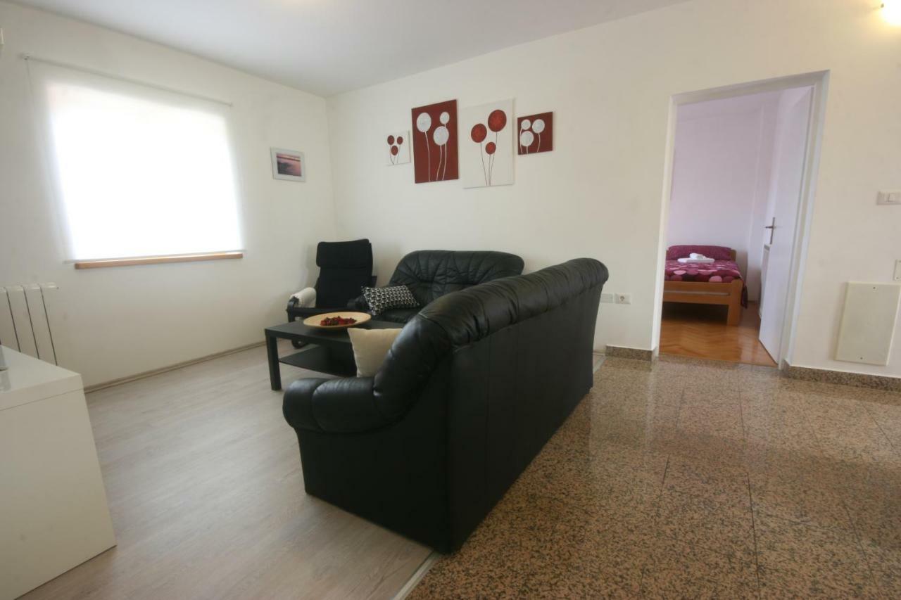 Apartment Luisa Porec Exterior photo